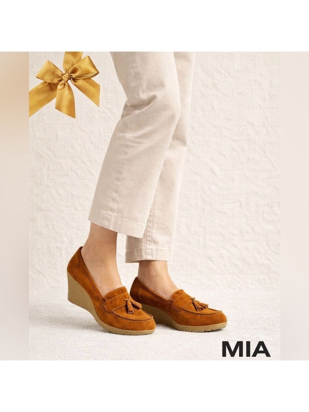 MIA Girl Bronze Suede Tassel Loafer Wedge Heels Women’s Size 6.5